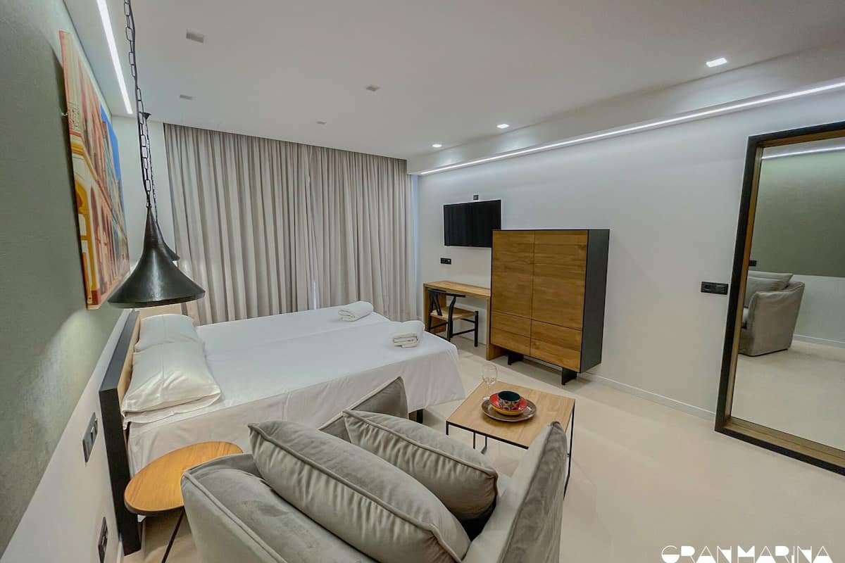 deluxe studio suite (cuba) | 1 bedroom, premium bedding, in-room safe, individually decorated