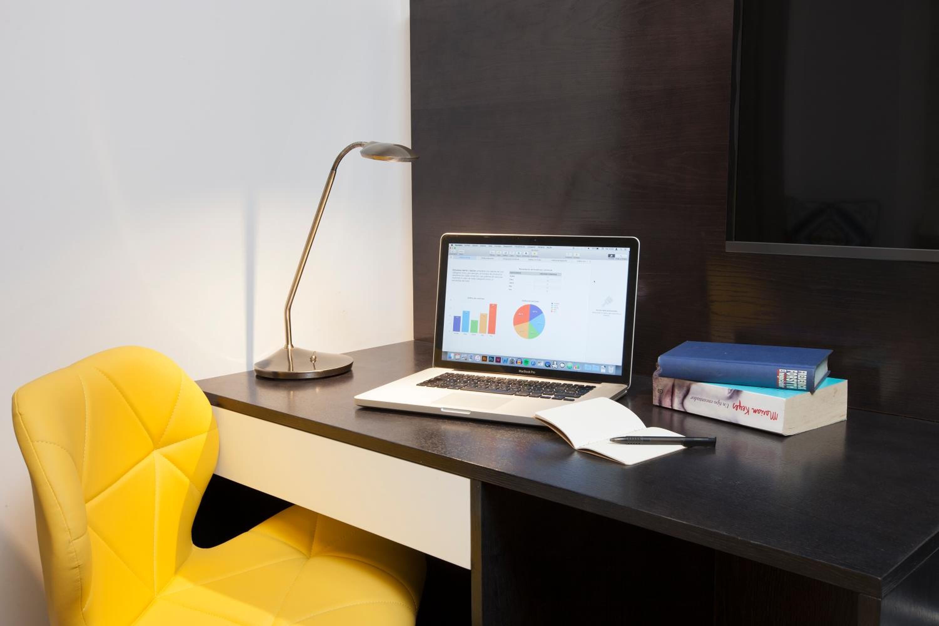 family suite, 2 bedrooms, 2 bathrooms (suite doble) | 1 bedroom, premium bedding, in-room safe, individually decorated