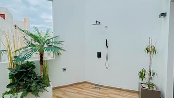 Suite superior, 1 habitación (La Suite 17) | Terraza o patio