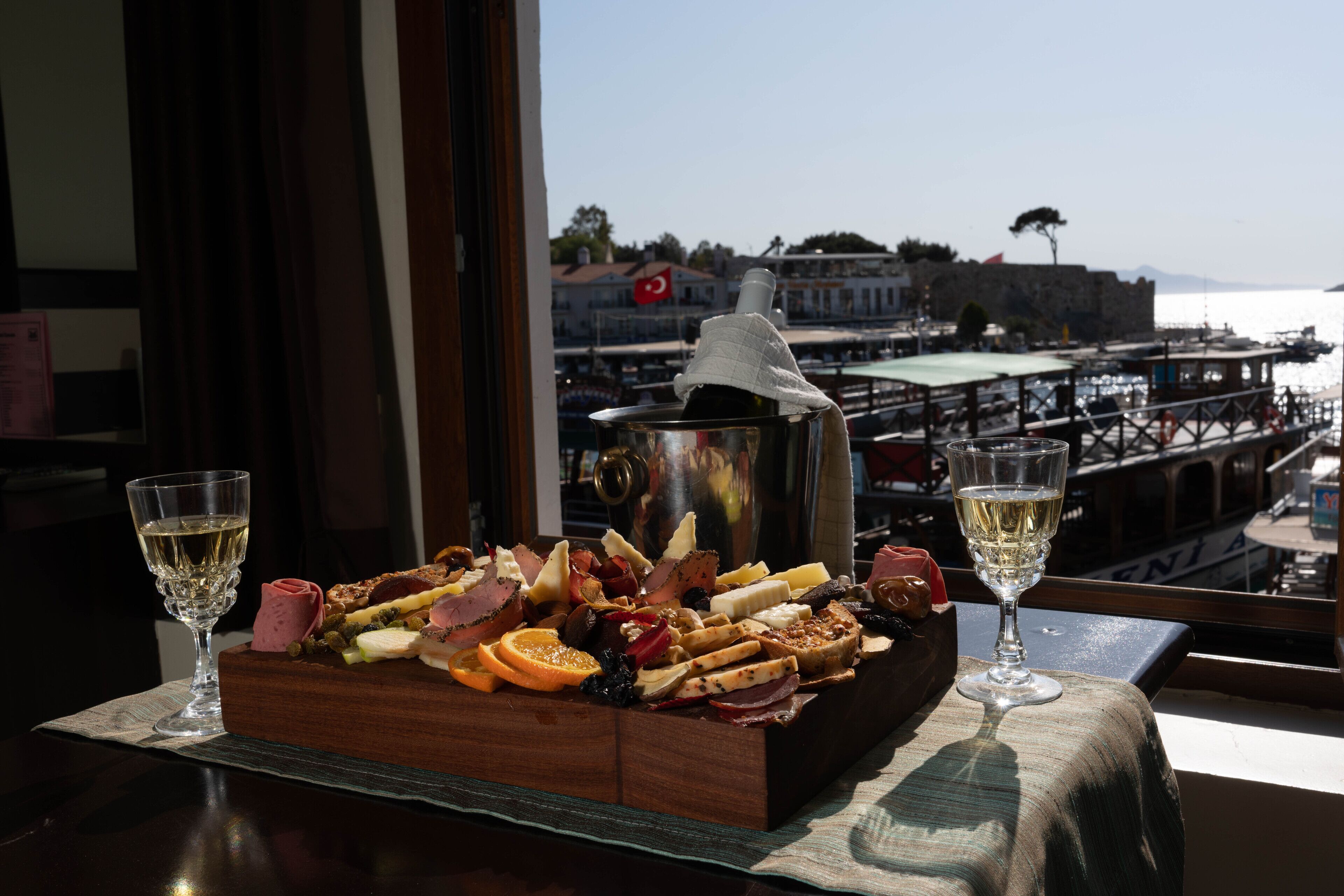 superior twin room, sea view | 1 bedroom, in-room safe, desk, iron/ironing board