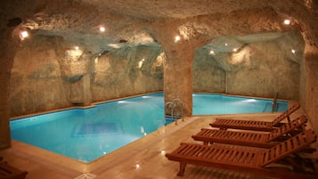 Indoor pool, pool loungers