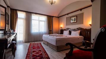 Minibar, in-room safe, desk, soundproofing