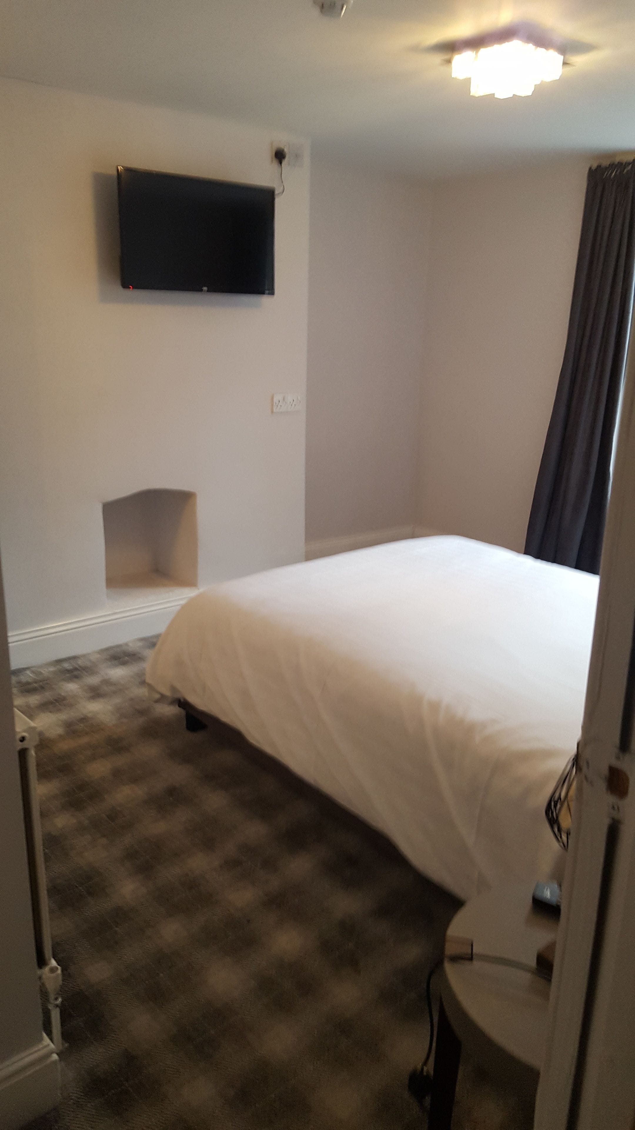 basic double room, 1 bedroom | premium bedding, desk, laptop workspace, iron/ironing board