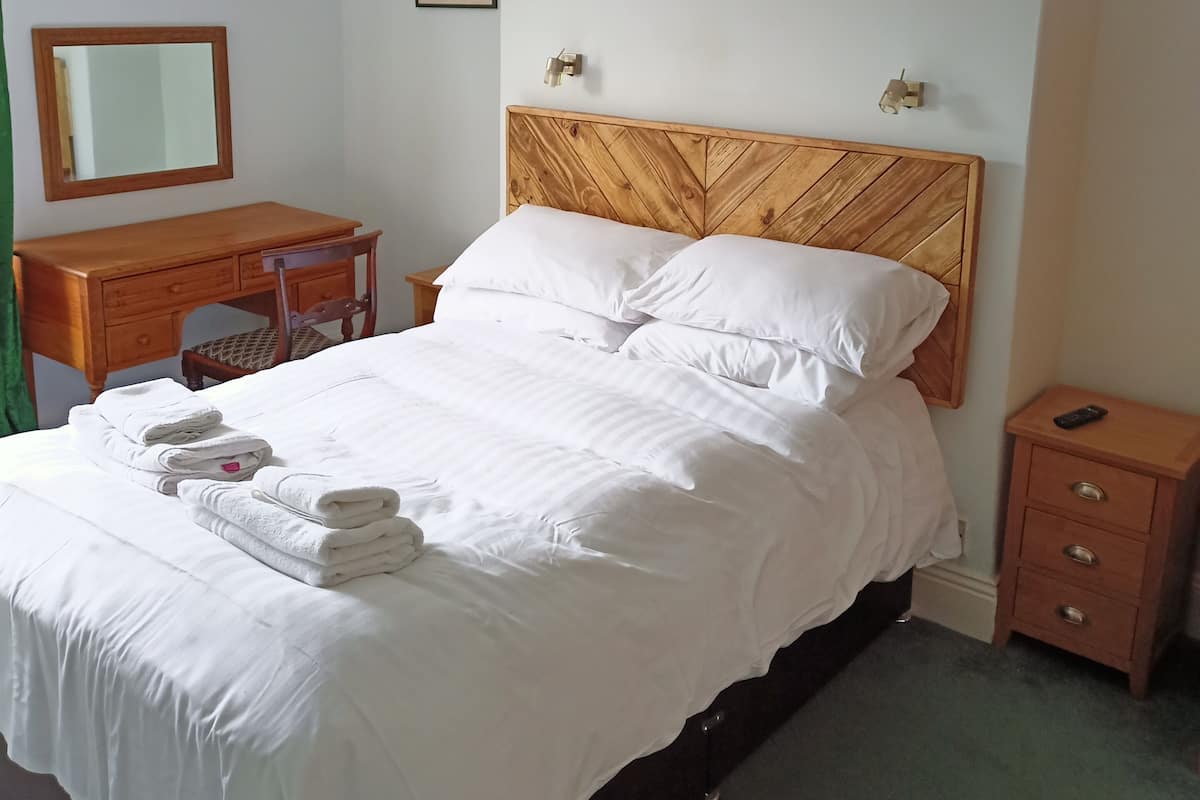 Comfort Double Room, 1 Bedroom | Premium bedding, desk, laptop workspace, iron/ironing board
