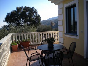 Appartement Confort, 2 chambres, vue jardin | Balcon