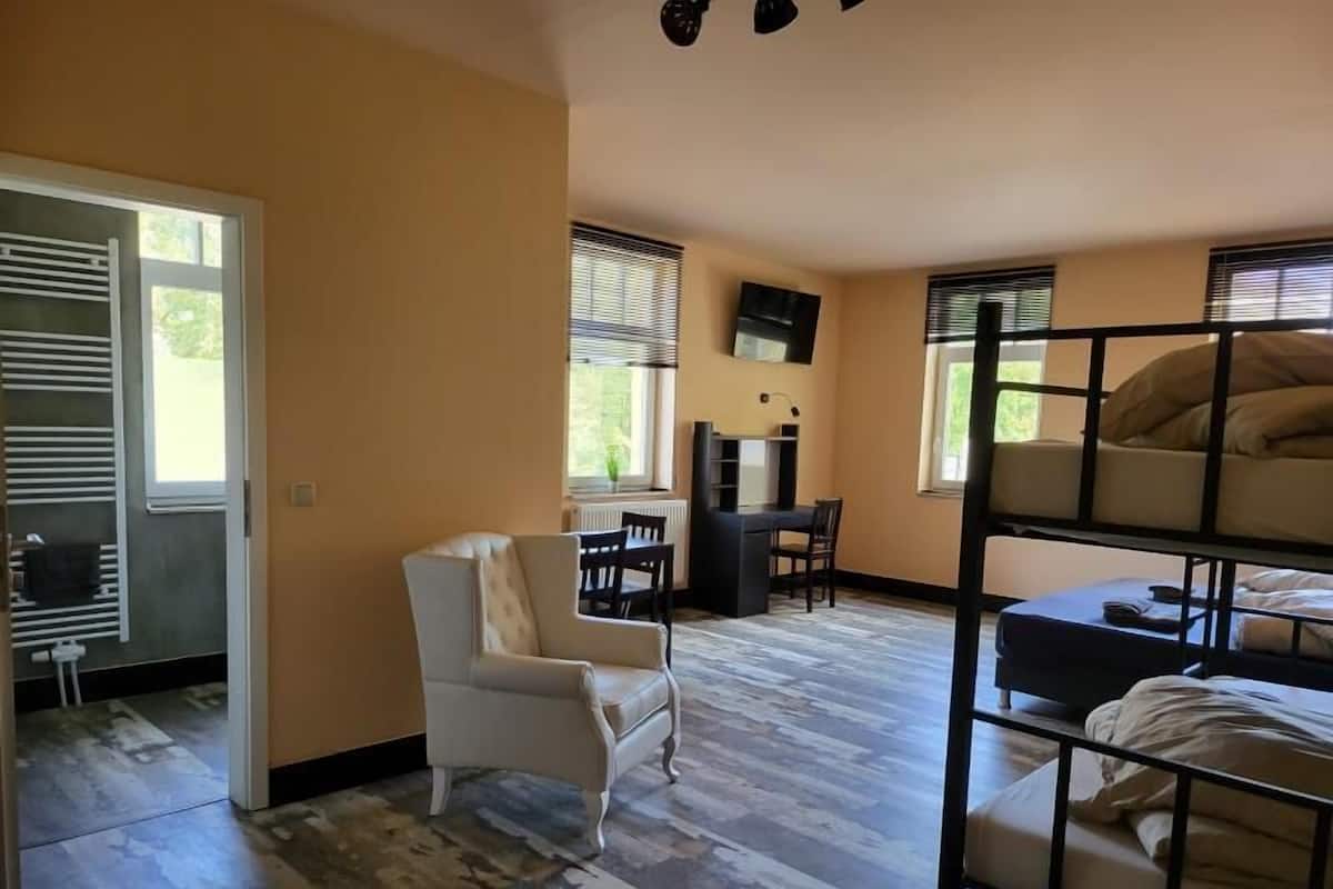 Standard Double Room | Desk, free WiFi, bed sheets