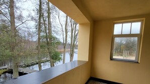 Desk, WiFi (free), bed sheets - Ferienpark Fleether Mühle (Mirow)