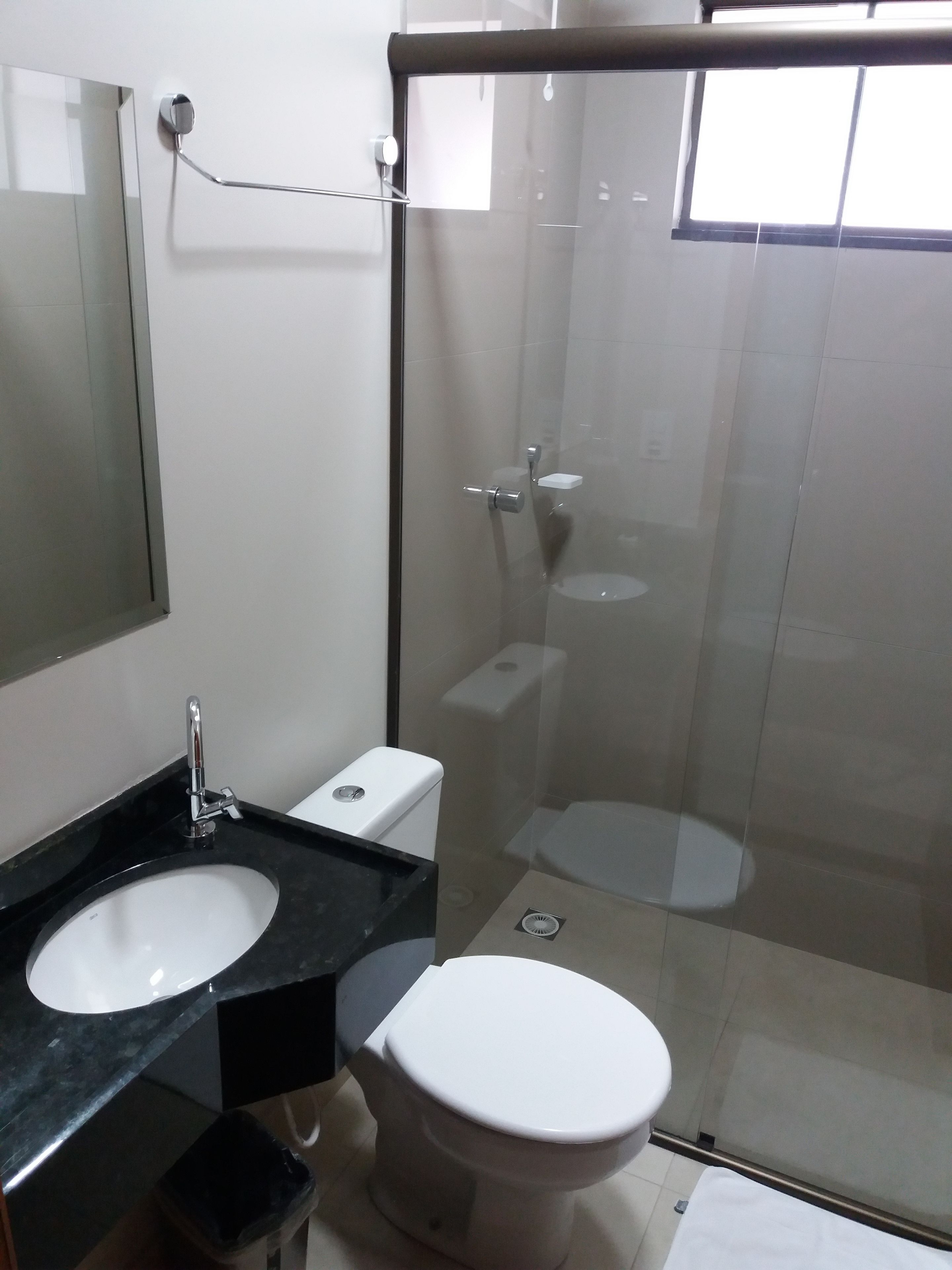 deluxe double room, 1 double bed | bathroom | shower, towels