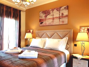 Villa, 5 Bedrooms | Garden view - Villa Carlos (Patras)