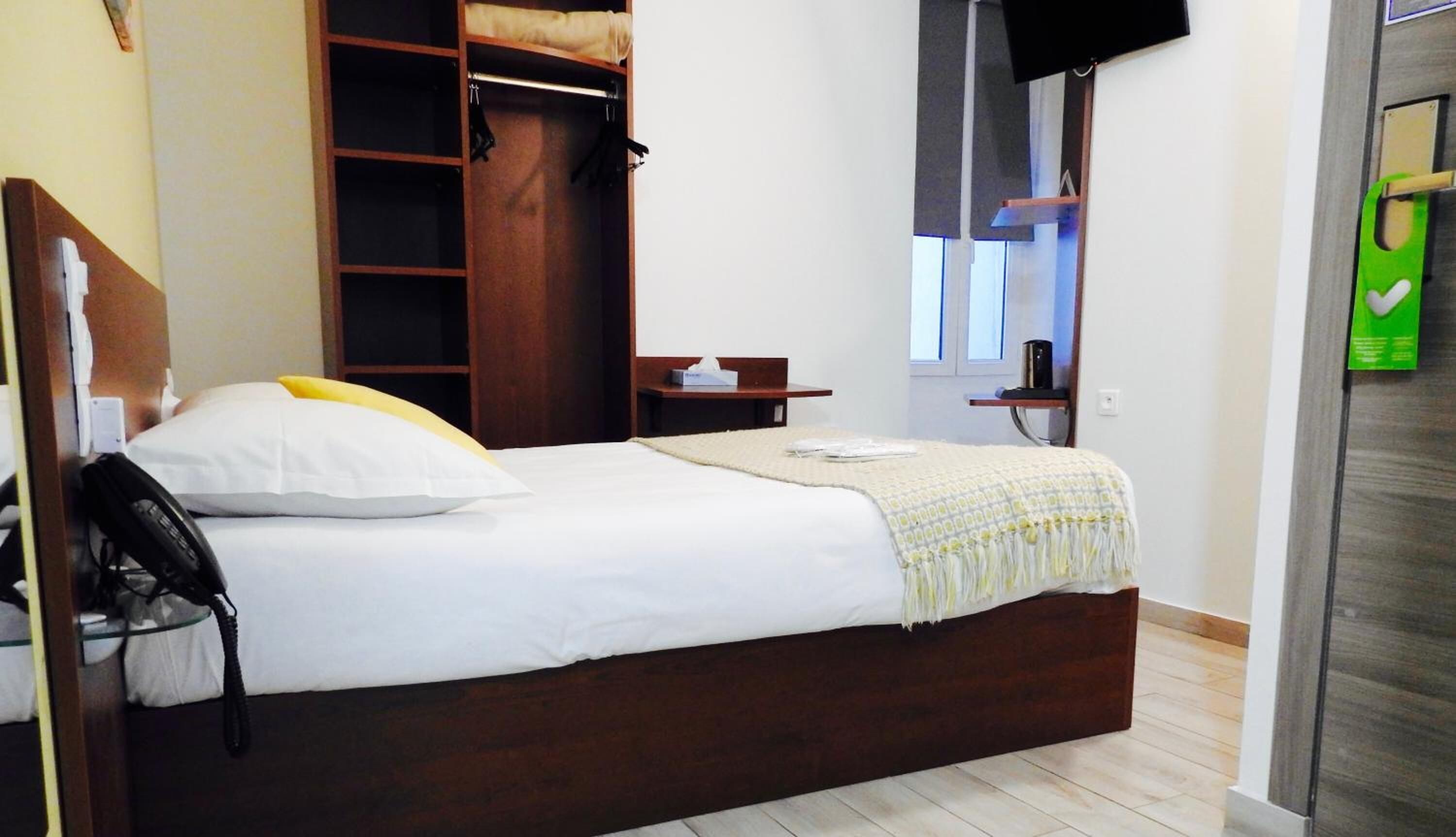 soundproofing, cots/infant beds, free wifi, bed sheets