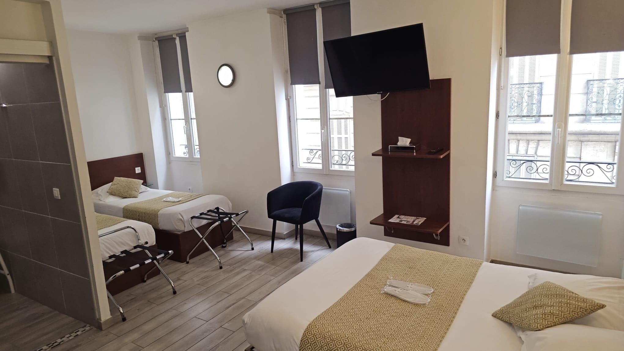 Family Room | Soundproofing, cribs/infant beds, free WiFi, bed sheets