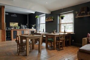 Bar (en la propiedad)