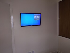 Room amenity - 3 Varis Apartments (Forres)