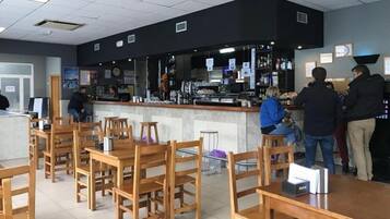 Bar (en la propiedad)