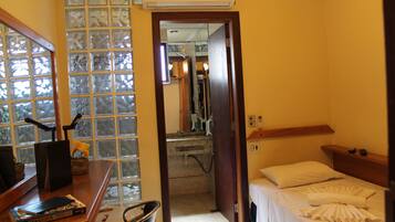 Standard Single Room, 1 Single Bed | 1 bedroom, minibar, desk, blackout curtains