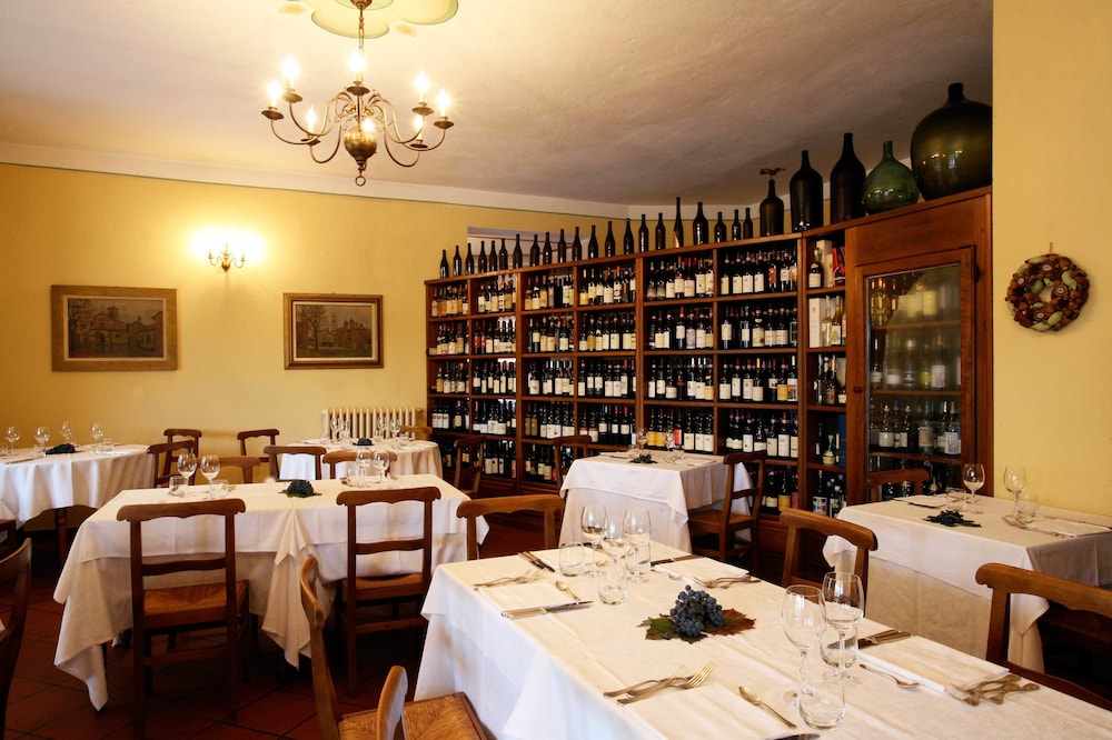 Hotel Barolo by null