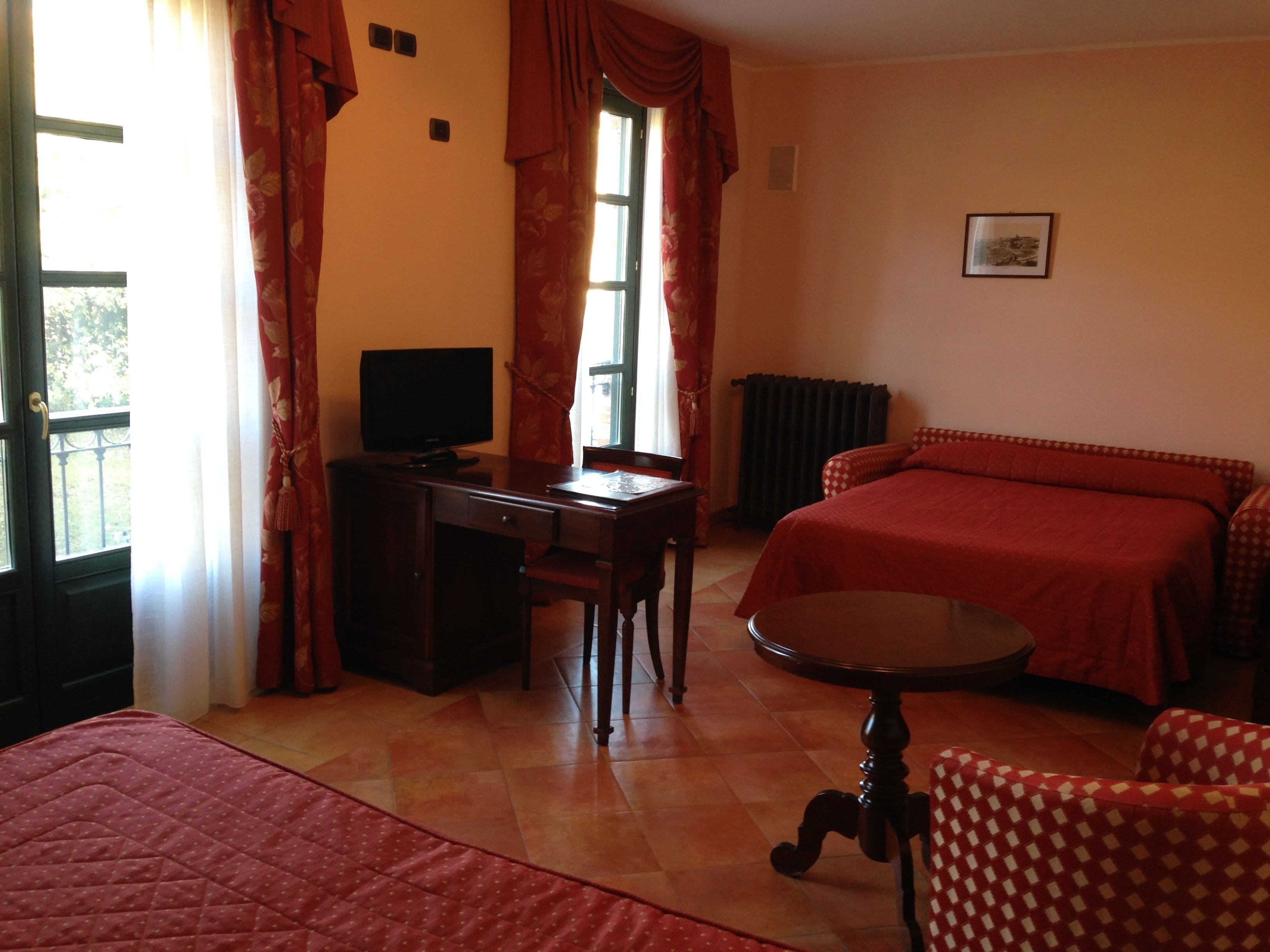 minibar, in-room safe, desk, cots/infant beds