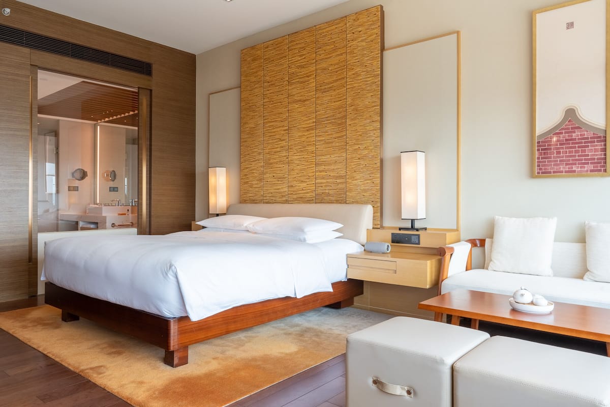 1 bedroom, minibar, in-room safe, desk