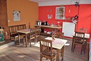 Petit déjeuner composé de spécialités régionales compris tous les jours