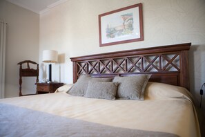 Double or Twin Room | Hypo-allergenic bedding, in-room safe, individually decorated - Bagu Pinamar Hotel  (Pinamar)
