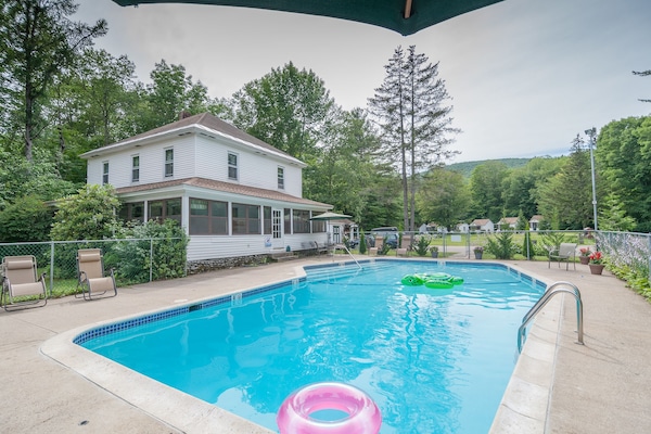 Seasonal outdoor pool