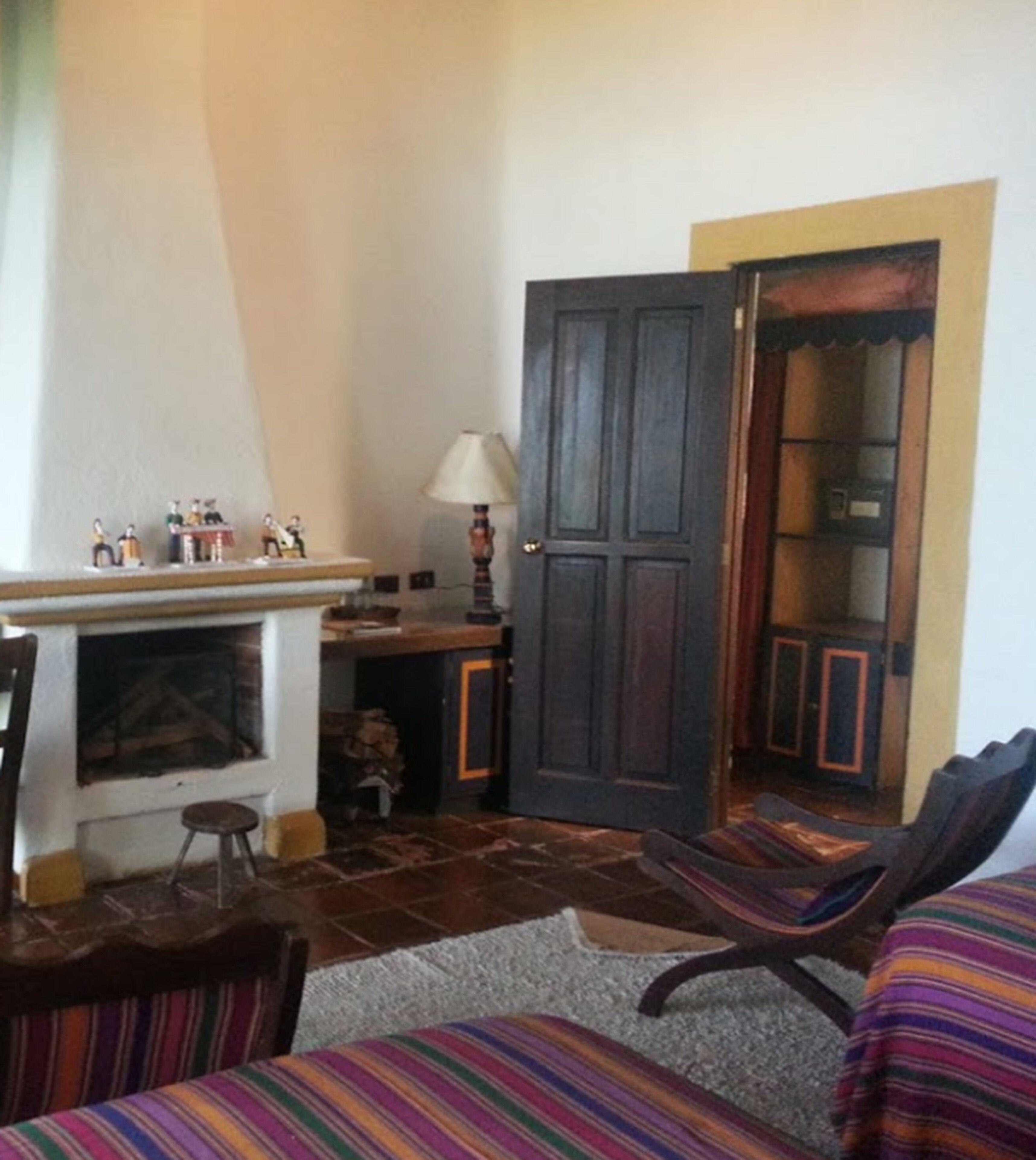 standard room, 2 single beds | in-room safe, desk, iron/ironing board, cots/infant beds