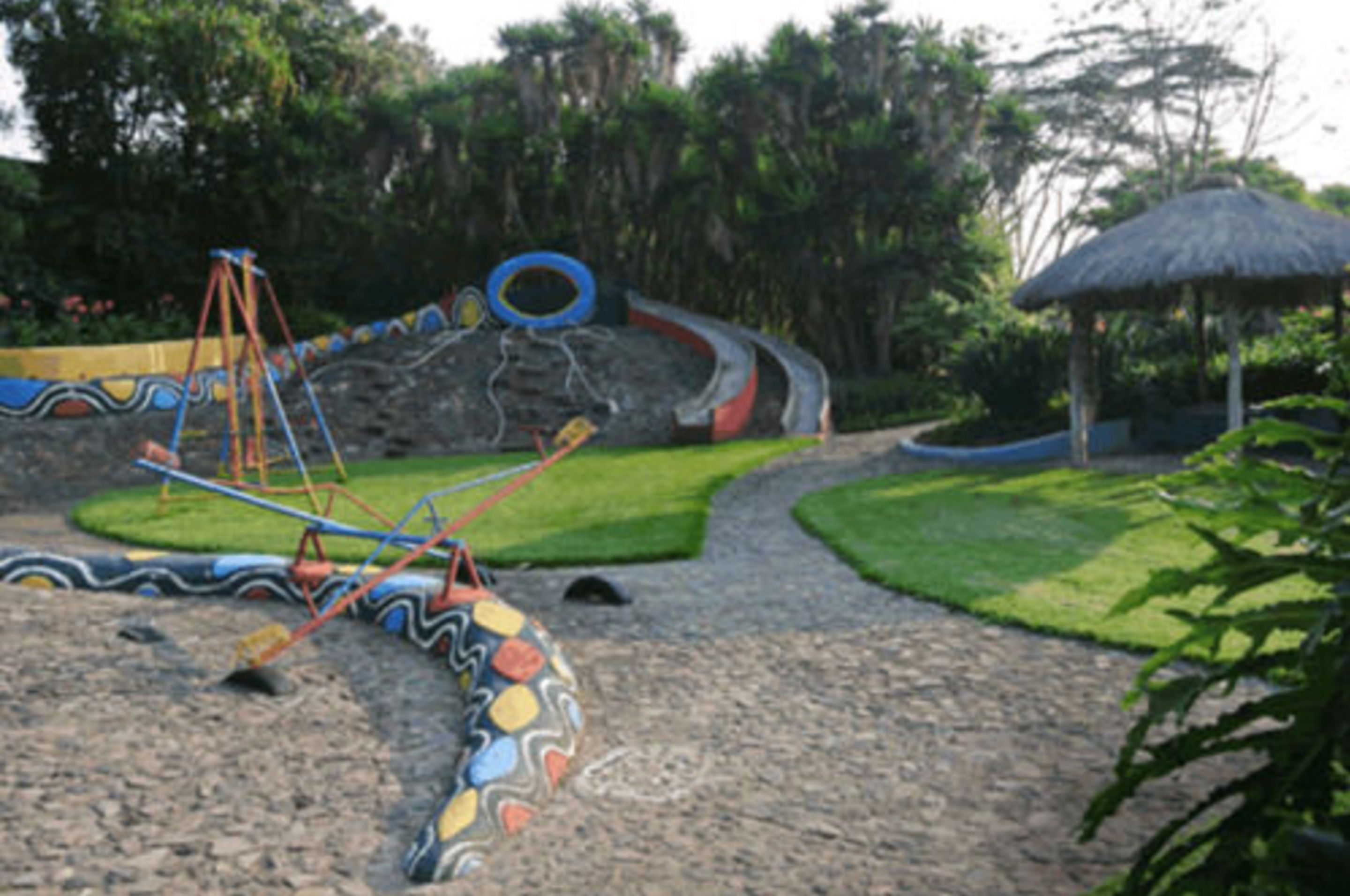children’s play area – outdoor