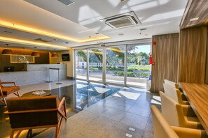 Sala de estar en el lobby