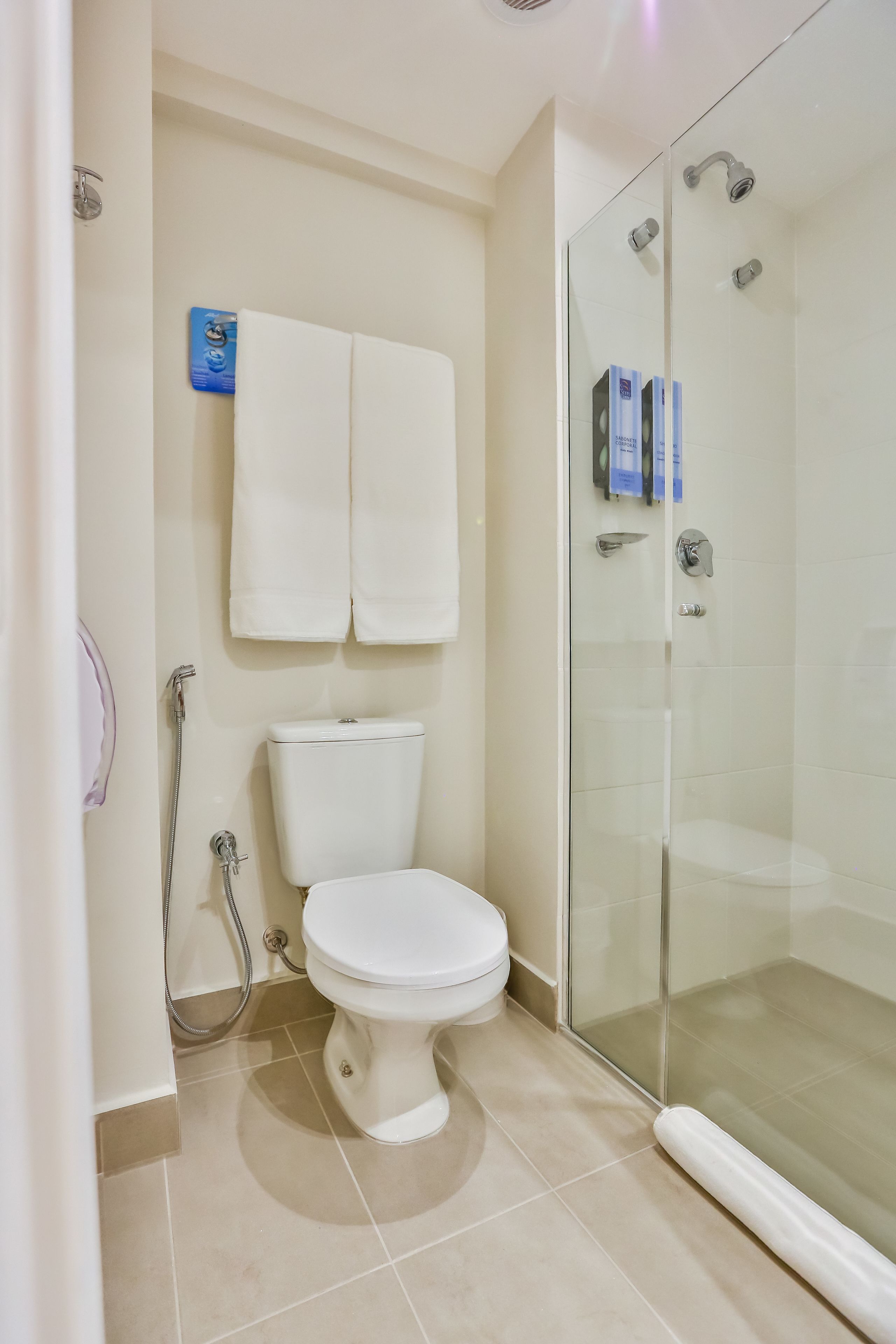 shower, rainfall showerhead, free toiletries, hair dryer