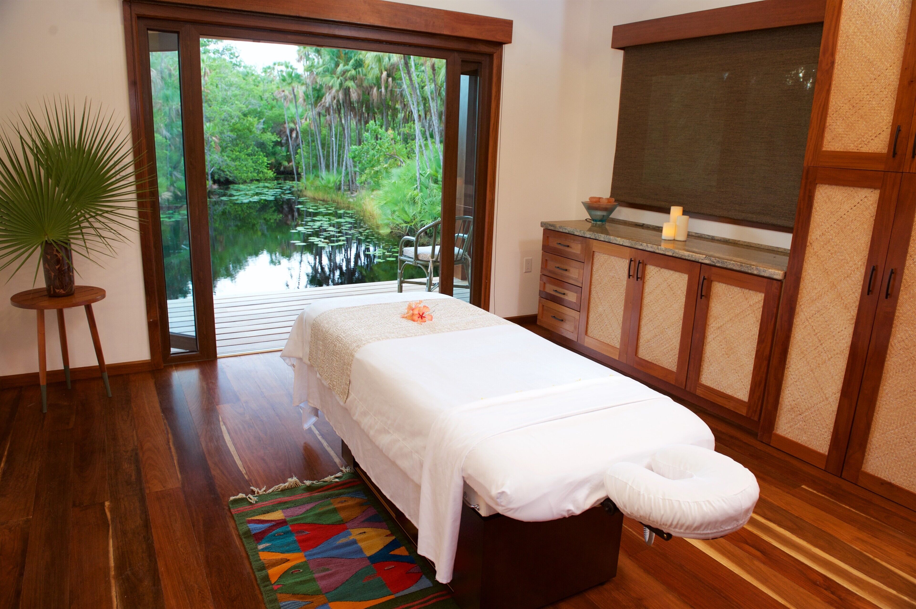 couples treatment room(s), body treatments, hot stone massages