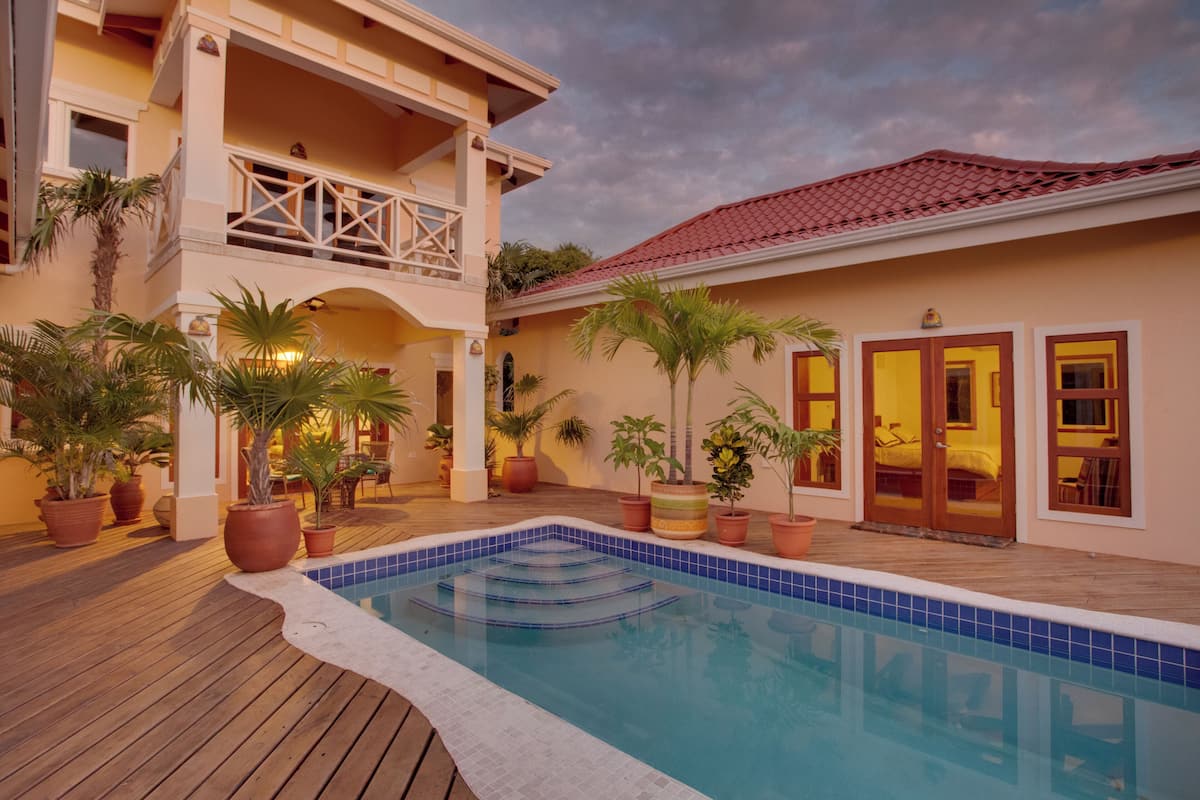 3 Bedroom Beach Villa with Pool | Terrace/patio