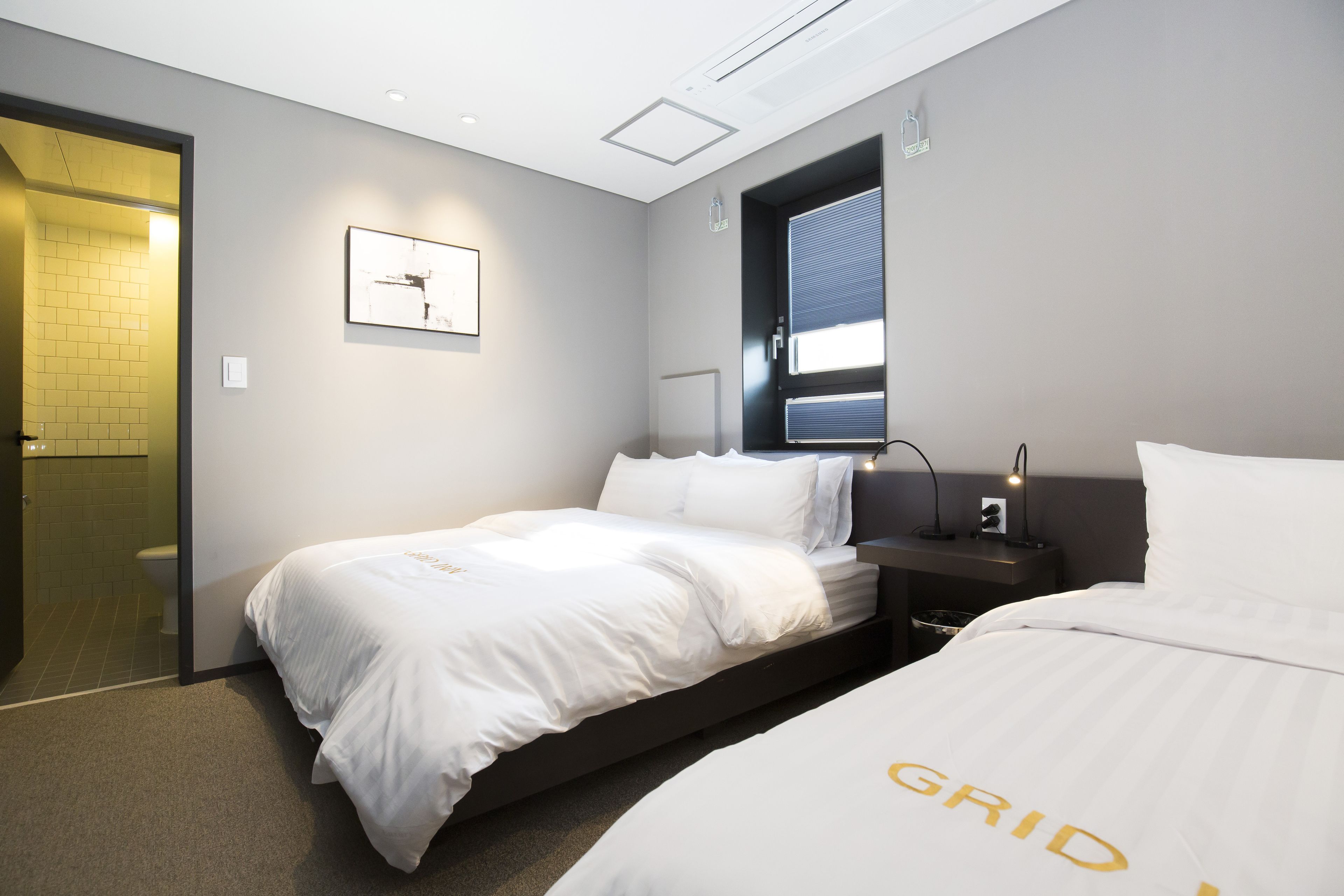 triple room | in-room safe, blackout curtains, soundproofing, free wifi