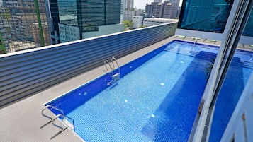 Outdoor pool, pool loungers