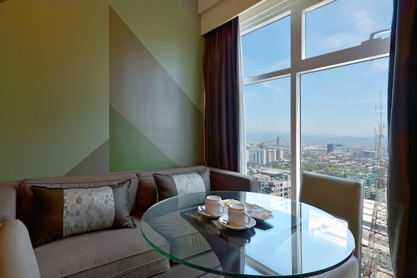 Studio Room | Living area | LCD TV