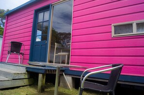 Beach Cabin Max 4 | Terrace/patio - The Waterwheel Beach Cabins - Caravan Park (Lake Tyers Beach)