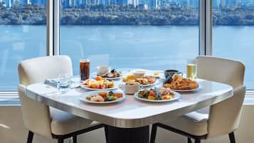 Premium bedding, minibar, in-room safe, blackout curtains