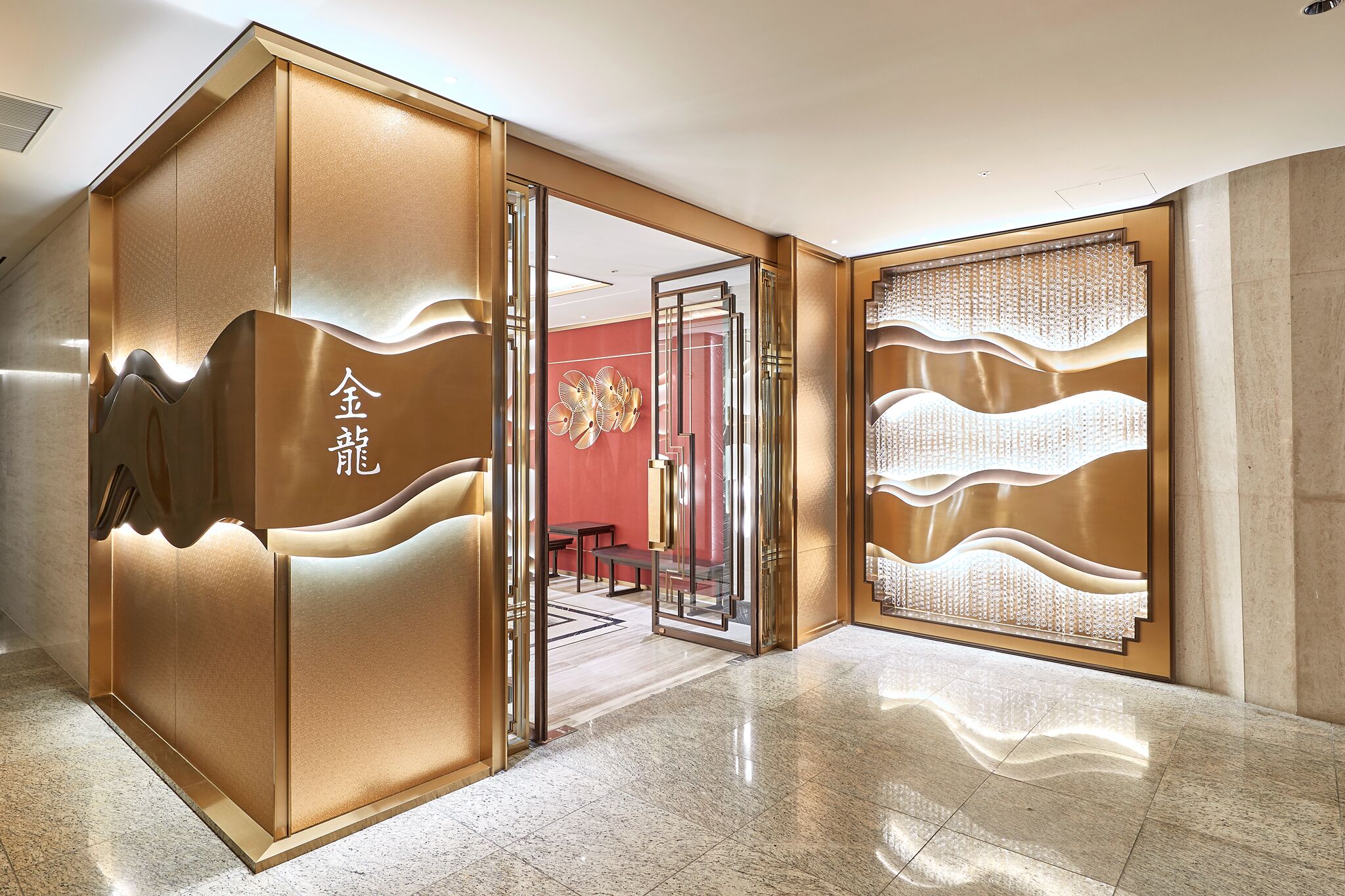 7 restaurants, breakfast, lunch served; local and international cuisine