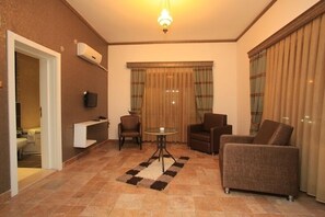 Suite | Sala de estar | Una televisión LCD