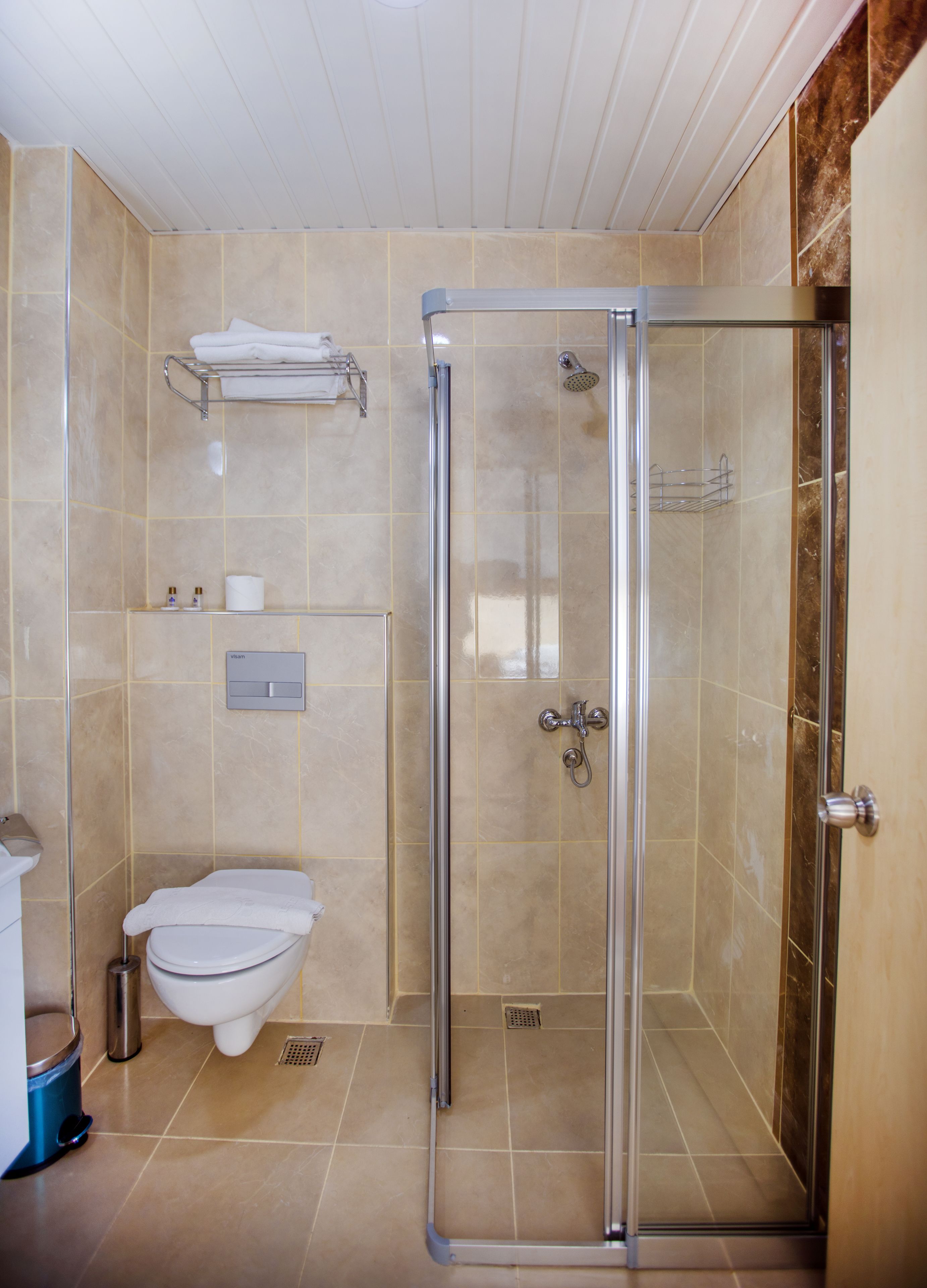 Photo - Hawaii Suite Beach Hotel