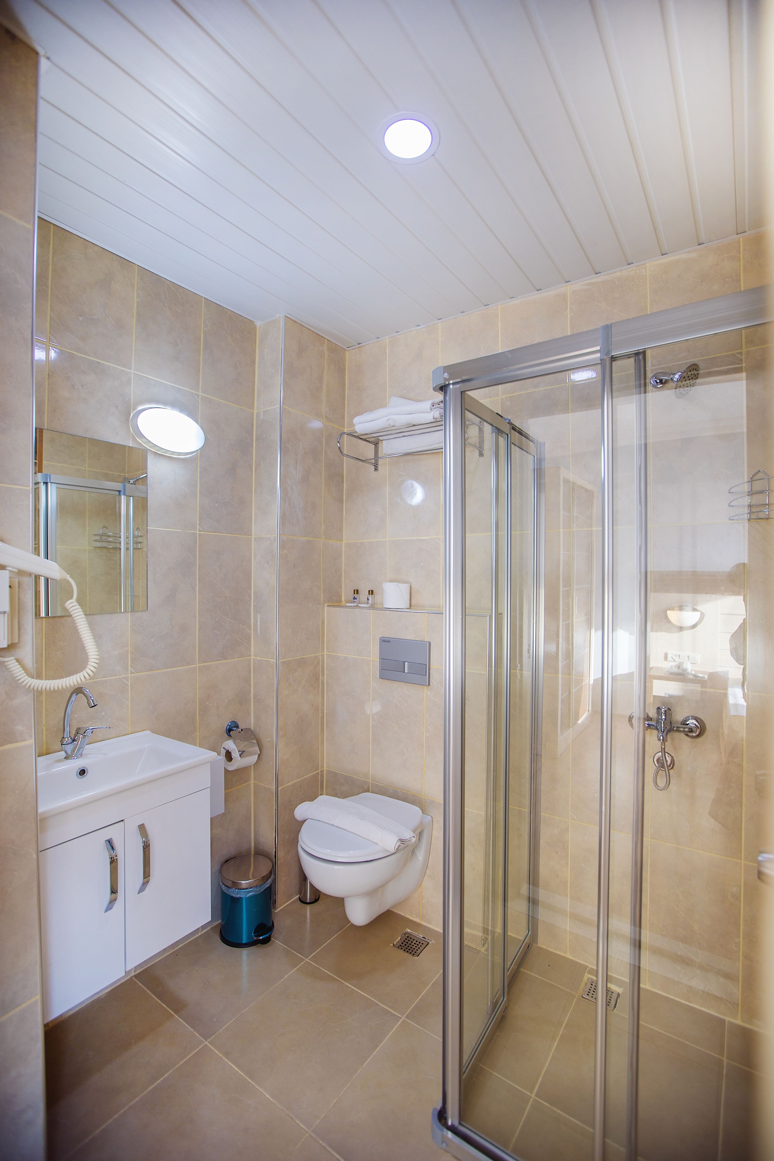 Photo - Hawaii Suite Beach Hotel