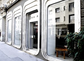 View from property - Opera City Center Apartments (Vienna)