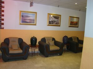 Sala de estar en el lobby