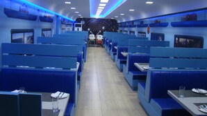 Breakfast, lunch, dinner and brunch served - Atlas Hotel Apartments (Sohar)