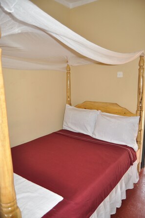 Habitación Deluxe doble | Cortinas opacas, camas supletorias, wifi gratis