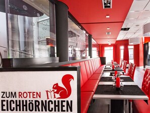 Restaurant - DORMERO Hotel Villingen-Schwenningen (Villingen-Schwenningen)