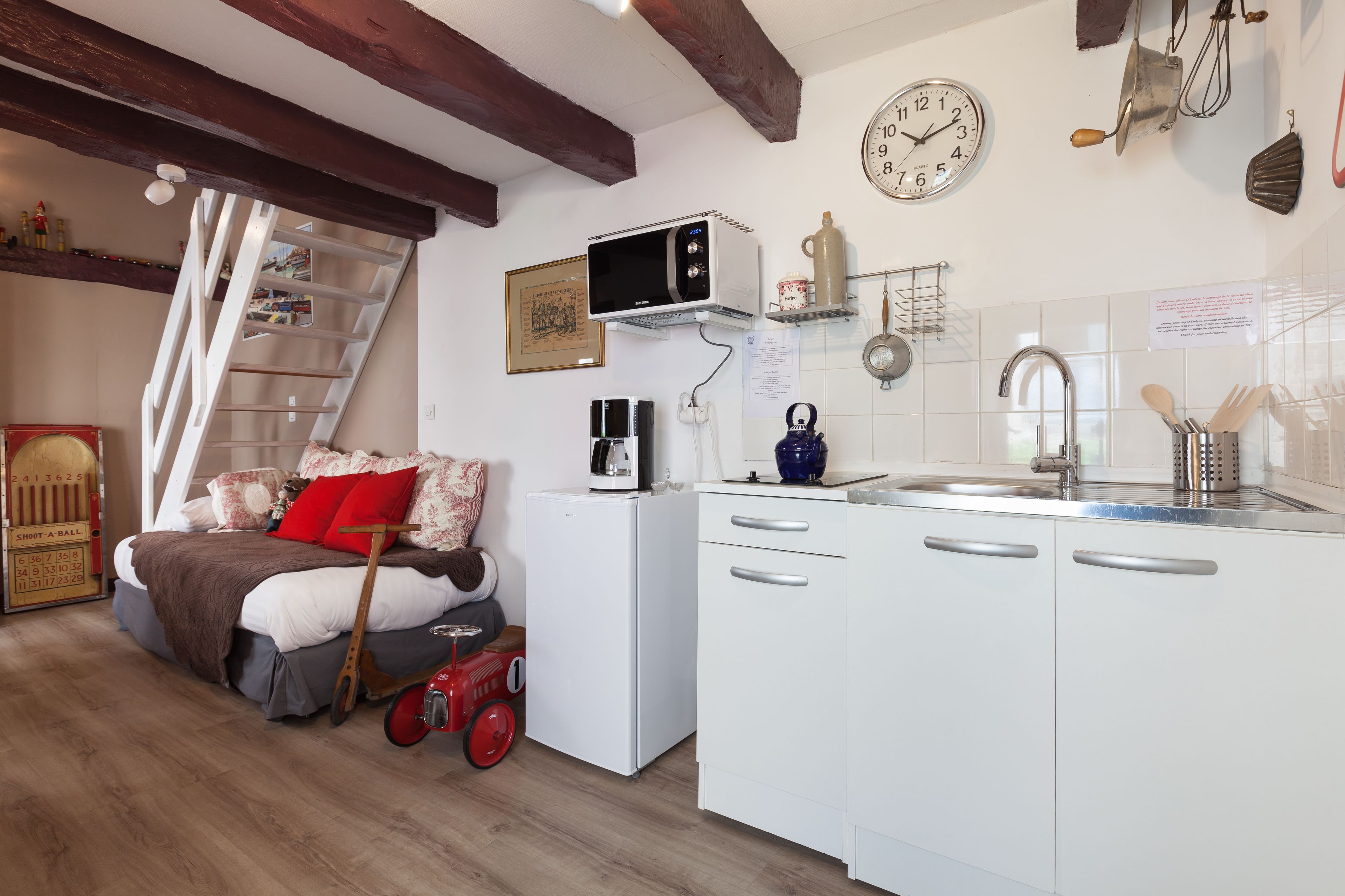 Duplex (Souvenirs d enfance) | Living area | Flat-screen TV