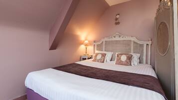 Studio (Le Grenier) | 1 kamar tidur, seprai premium, dan didekorasi berbeda-beda