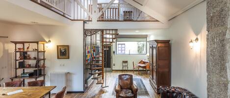 Loft | 1 habitación, ropa de cama de alta calidad y decoración personalizada