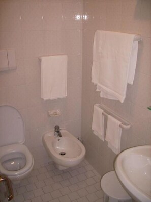 Gratis toiletartikelen, een haardroger