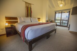 Superior Double Room | In-room safe, bed sheets